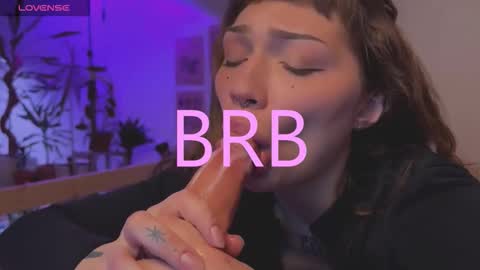 Snapshot of lovelorn_ chatting on December 2025 05:24:01 AM Elsa online show from December 2025 05:24:01 AM