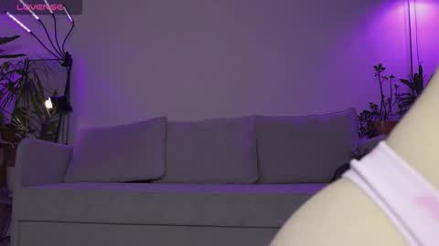 Snapshot of lovelorn_ chatting on January 2026 06:06:02 AM Elsa online show from January 2026 06:06:02 AM