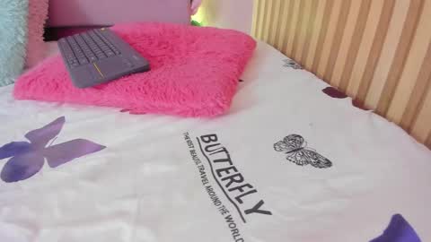 Snapshot of lovely__kiss__ chatting on April 2026 07:07:02 PM Kissy online show from April 2026 07:07:02 PM