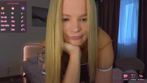 Snapshot of lovely_babyy chatting on March 2026 03:56:02 AM Jenny online show from March 2026 03:56:02 AM