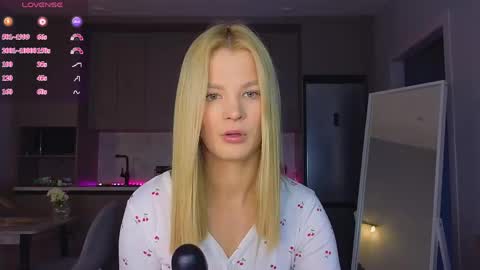 Snapshot of lovely_babyy chatting on May 2026 03:03:01 AM Jenny online show from May 2026 03:03:01 AM