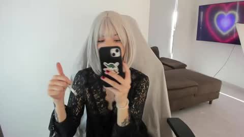 Cassie online show from January 2025 08:43:02 PM