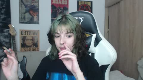 Cassie online show from January 2025 01:31:01 AM