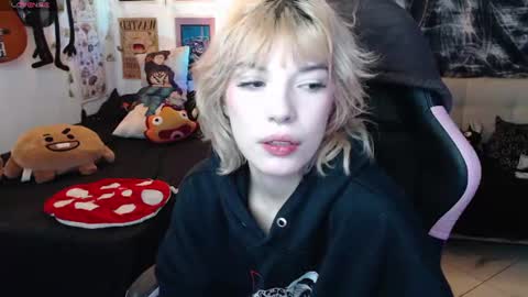 Cassie online show from July 2026 04:26:02 AM