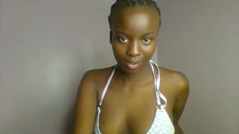 Snapshot of lovely_choco chatting on November 2025 05:47:02 PM Choco online show from November 2025 05:47:02 PM