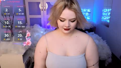 lovely_leilla online show from December 2024 09:36:02 PM