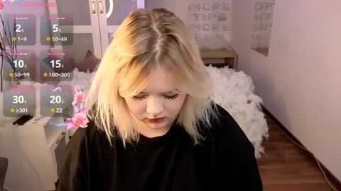 lovely_leilla online show from January 2025 12:27:01 AM