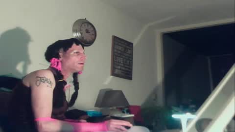 mooie man online show from February 2026 01:00:02 AM