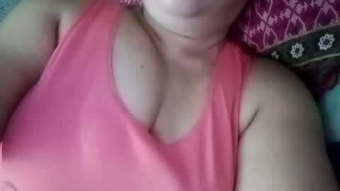 Snapshot of lovely_orchid chatting on December 2024 05:37:01 AM lovely_orchid online show from December 2024 05:37:01 AM