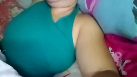 Snapshot of lovely_orchid chatting on January 2025 10:24:02 AM lovely_orchid online show from January 2025 10:24:02 AM