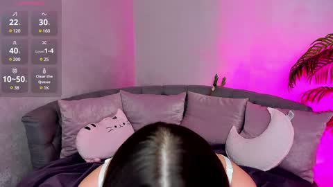 Snapshot of lovely_poppy chatting on January 2025 01:49:01 AM Lolly online show from January 2025 01:49:01 AM