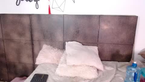 Hi guys online show from December 2024 06:28:01 PM