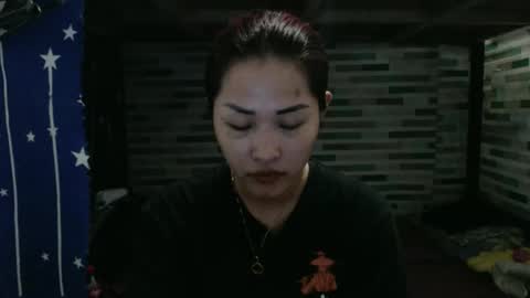 Snapshot of lovely_singlemom chatting on April 2026 06:21:01 AM ask me dear online show from April 2026 06:21:01 AM