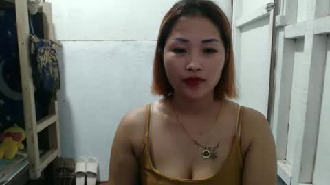 Snapshot of lovely_singlemom chatting on May 2026 10:43:02 AM ask me dear online show from May 2026 10:43:02 AM