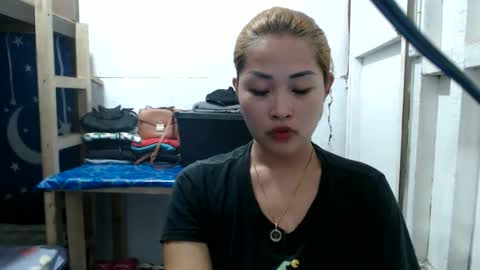 Snapshot of lovely_singlemom chatting on May 2026 04:54:01 AM ask me dear online show from May 2026 04:54:01 AM