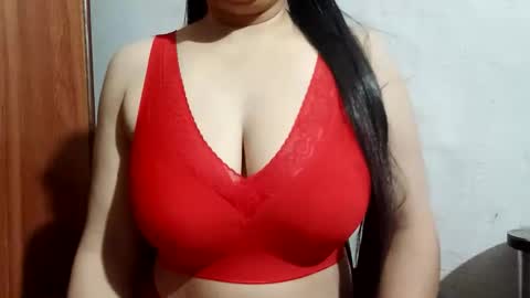 Snapshot of lovely_sweet_girl chatting on March 2026 02:37:01 AM katrina follow me guys online show from March 2026 02:37:01 AM