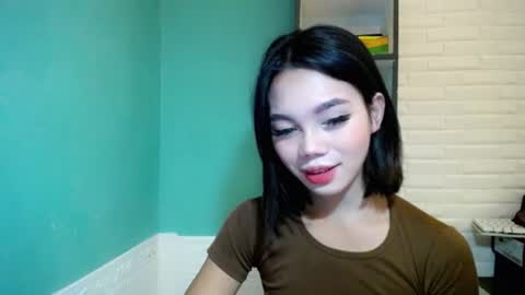 Snapshot of lovely_thea_xoxo chatting on July 2026 11:35:01 AM Thea online show from July 2026 11:35:01 AM