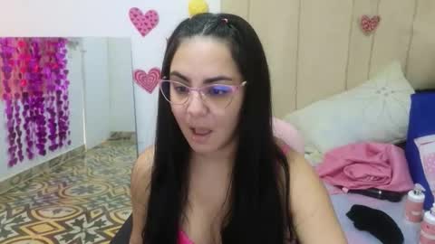 Snapshot of lovely_trix_ chatting on February 2026 11:59:01 AM Trix online show from February 2026 11:59:01 AM
