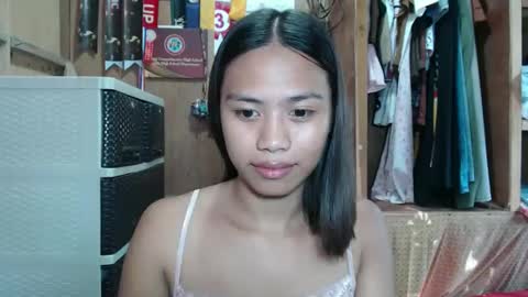 lovely_yvoneslutty online show from October 2025 11:35:01 PM