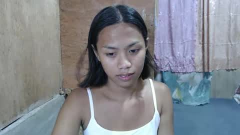 lovely_yvoneslutty online show from December 2025 01:07:01 PM