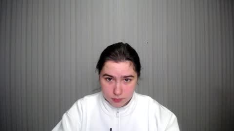 Snapshot of lovelyangel_xx chatting on December 2024 12:00:01 PM lovelyangel_xx online show from December 2024 12:00:01 PM