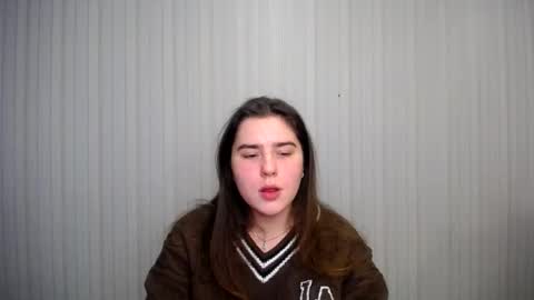 Snapshot of lovelyangel_xx chatting on December 2024 01:55:01 PM lovelyangel_xx online show from December 2024 01:55:01 PM