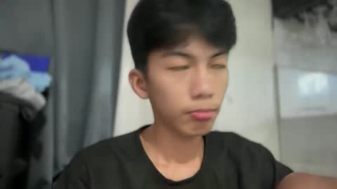 lovelyboy_jm online show from May 2026 09:42:02 PM