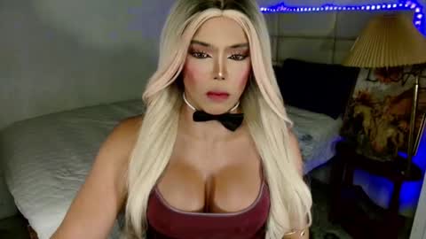 LOVELY CAREL 777 online show from December 2025 08:48:02 PM