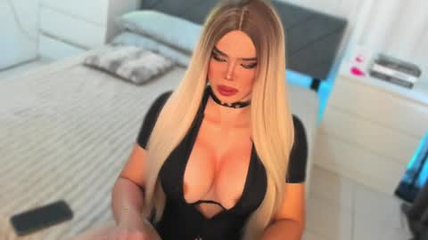 LOVELY CAREL 777 online show from April 2026 01:39:01 AM