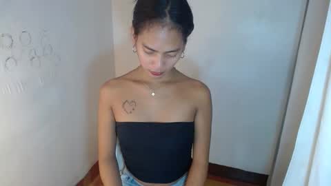 Snapshot of lovelycarmilla chatting on September 2025 10:47:01 PM Carnilla online show from September 2025 10:47:01 PM