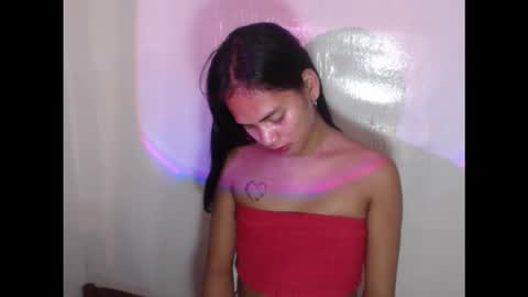 Snapshot of lovelycarmilla chatting on October 2025 11:09:01 AM Carnilla online show from October 2025 11:09:01 AM