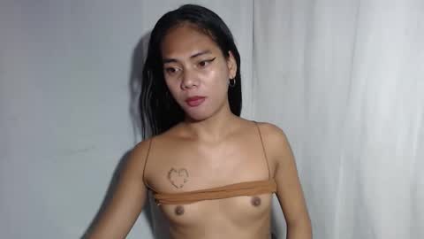 Snapshot of lovelycarmilla chatting on January 2026 02:33:02 PM Carnilla online show from January 2026 02:33:02 PM