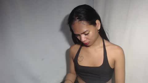 Snapshot of lovelycarmilla chatting on February 2026 09:49:02 AM Carnilla online show from February 2026 09:49:02 AM