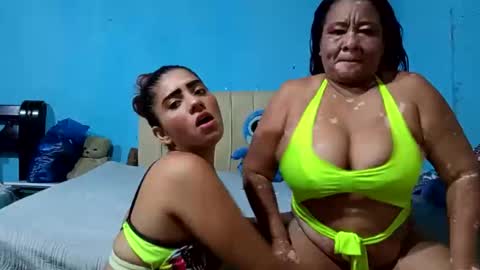 lovelycats26 online show from May 2026 03:15:01 AM