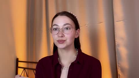 Solfiro online show from November 2025 08:29:01 PM