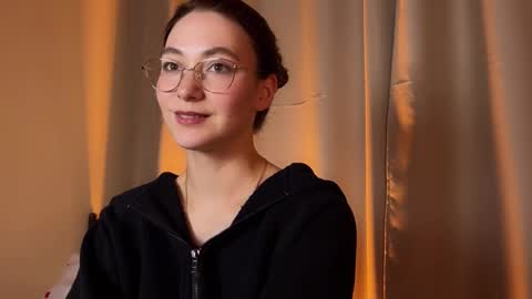 Solfiro online show from November 2025 07:18:02 PM