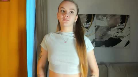 Snapshot of lovelygracee chatting on October 2025 02:06:02 PM lovelygracee online show from October 2025 02:06:02 PM