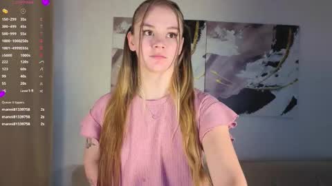 lovelygracee online show from October 2025 01:40:02 PM