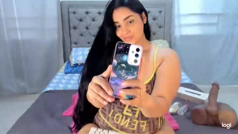 Snapshot of lovelykendall chatting on January 2025 10:34:02 PM Kendall  online show from January 2025 10:34:02 PM