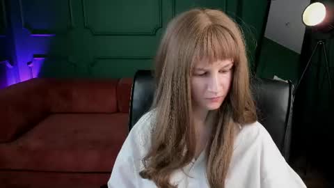 Snapshot of lovelykira_ chatting on August 2026 12:30:02 PM Kira online show from August 2026 12:30:02 PM