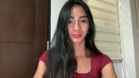 lovelyours_kishia online show from April 2026 04:37:02 PM