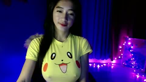 lovelypetite143 online show from March 2026 01:43:02 AM
