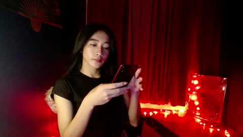 lovelypetite143 online show from April 2026 05:26:02 AM