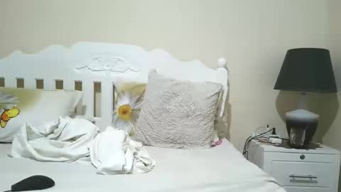 Angelquey online show from April 2026 08:34:02 PM