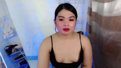 Snapshot of lovelyrhean chatting on April 2026 08:39:02 AM Rhean online show from April 2026 08:39:02 AM