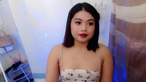 Snapshot of lovelyrhean chatting on April 2026 11:15:02 AM Rhean online show from April 2026 11:15:02 AM