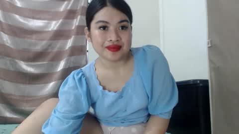 Snapshot of lovelyrhean chatting on May 2026 05:46:01 AM Rhean online show from May 2026 05:46:01 AM
