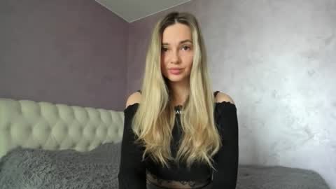 Snapshot of lovelyrose135 chatting on March 2026 09:09:02 AM Lovely Rose online show from March 2026 09:09:02 AM