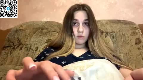 Snapshot of lovelysilk_63 chatting on March 2026 08:48:02 PM ELA online show from March 2026 08:48:02 PM