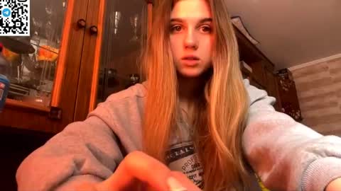 Snapshot of lovelysilk_63 chatting on March 2026 08:41:02 AM ELA online show from March 2026 08:41:02 AM